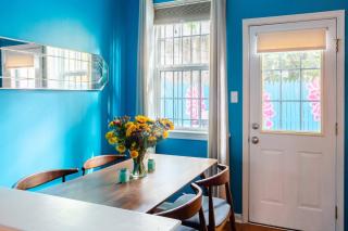 Modern-Chic Living - 9