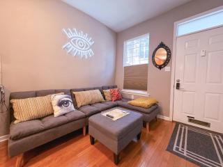 Modern-Chic Living - 1