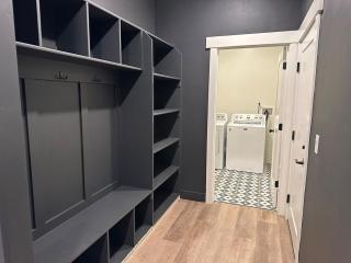 PET Friendly Wizarding World Stay 2 KING BEDS - 6