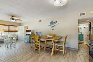 Cozy Crab - 1