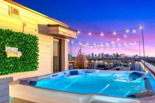 Downtown Nashville Hot Tub Game Room Karaoke - Nashville - 2