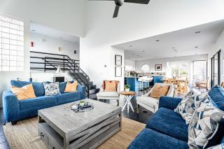 5br Home w Pool and a View - Spicewood - 1