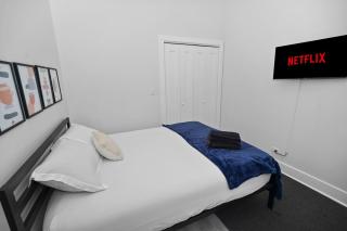 Modern 3BR South Loop Stay Near McCormick Place & Soldier Field Walk to Downtown - Chicago - 6