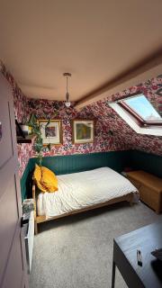 3 bedroom house- East Belfast - 6