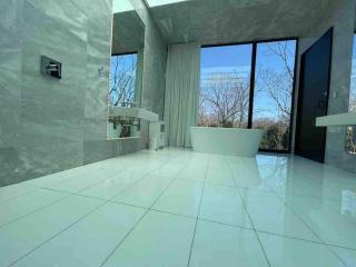 One of a kind Glass House! - East Hampton - 2