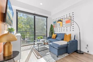 Luxury 1BD DT Roof top Gym Street Parking - Minneapolis - 5