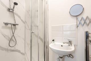 Cosy Room in Doncaster Shared House With Kitchen - 5