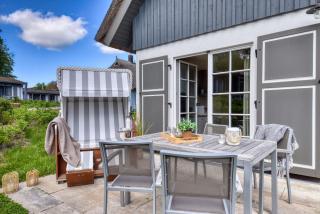 Ferienhaus Küstenkind Feriendorf 08 Klein Stresow Rügen by ruyastay - Putbus - 8