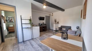 T2 centre rénové 40 m2 confort ! - Charleville-Mézières - 1