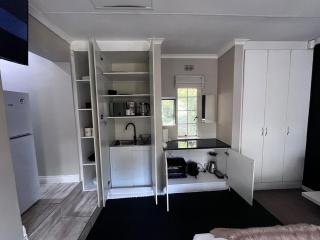 Bok Garden Studio in Fourways - 3