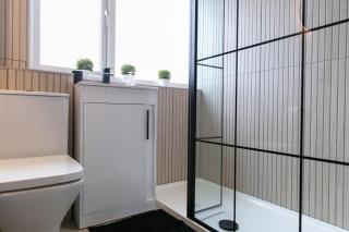 2 Bed Apt,NEC,Resorts world,HS2 - Birmingham - 7