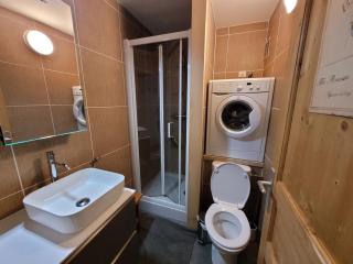 Appartement cosy rénové, 2 pièces, calme, proche pistes et commerces, parking privé - FR-1-598-77 - 1