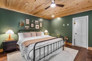 6- Moccasin Bend Cottage - Lookout Mountain - 7