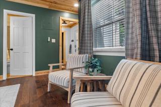 6- Moccasin Bend Cottage - Lookout Mountain - 3