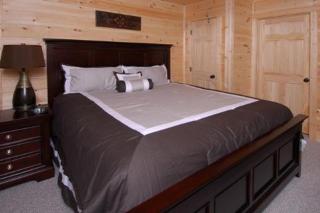 A Suite Mountain Escape, free tickets, no catch! - Pigeon Forge - 7