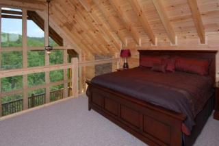 A Suite Mountain Escape, free tickets, no catch! - Pigeon Forge - 4