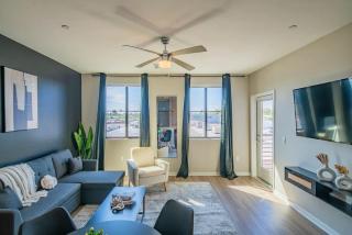 Convenient 1BR Uptown Biltmore Gym Pool Parking - Phoenix - 0
