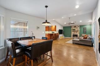 Pet-Friendly Marble Falls Home w Hot Tub - Marble Falls - 1