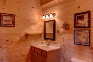 Bare Fu't Chateau, free tickets, no catch! - Pigeon Forge - 3