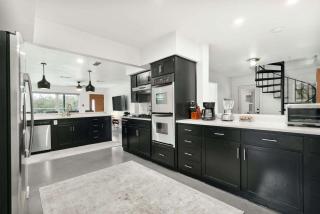 4 bedroom near SoCo with a Sauna - Austin - 8