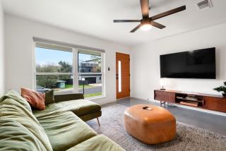 4 bedroom near SoCo with a Sauna - Austin - 6