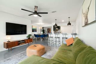 4 bedroom near SoCo with a Sauna - Austin - 3