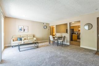 Rosehill Pointe 197 I Spacious 1 Bed 1 Bath - Lenexa - 3