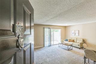 Rosehill Pointe 197 I Spacious 1 Bed 1 Bath - Lenexa - 4