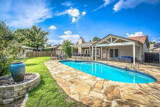 Family-Friendly 3BR w Private Pool & BBQ in SW Austin - Bee Cave - 0