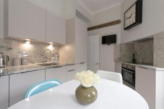Newly Renovated 4 Bed Apartment in Marylebone - Sleeps 8 - 7