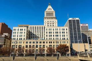 CBD OTR Gym Pool Rooftop 5 min walk to Stadiums - Cincinnati - 8