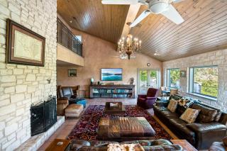 7br Home w Pool - Perfect for Family Reunions - Spicewood - 5