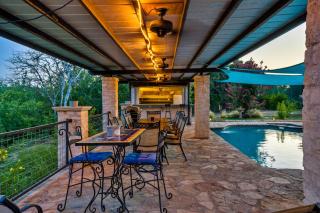7br Home w Pool - Perfect for Family Reunions - Spicewood - 1