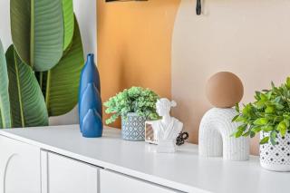 Lux 2BD Gym Rooftop Street Parking by DT UMN - 3