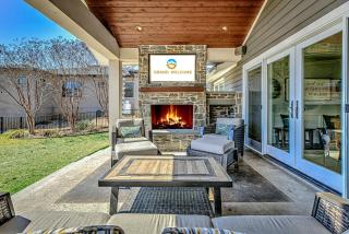 Lakefront Family Home for 12 w Picturesque Views & Patio - Granite Shoals - 9