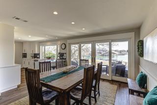 Lakefront Family Home for 12 w Picturesque Views & Patio - Granite Shoals - 1