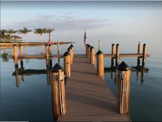 #7 Waterfront 4bed 3bath Pool Home - Marathon - 3