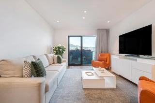 Panoramic Bay and Sea Views - Luxury 3-Bed Flat - Funchal - 3