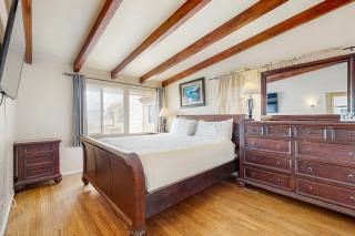 Nautical Newport DuplexUpper Unit - Newport Beach - 2