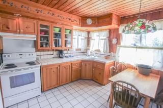 Lakefront Cottages 4 & 5 - 6BR Retreat for 12 - Lincoln Junction - 4