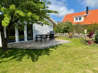 Studio apartment, Beach 400 m, Patio & BBQ - 1