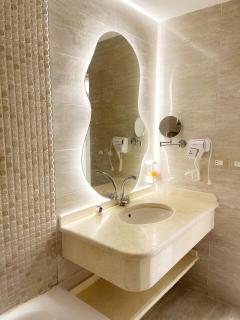 Zamalek Island Restful Retreat 2BR - 1