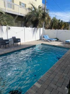 Beach Breeze 3, pet friendly, walking distance to Atlantic Ocean free parking - Myrtle Beach - 7