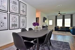 Longterm Rental Communal Pool BBQ & Playgrounds - Del Valle - 6