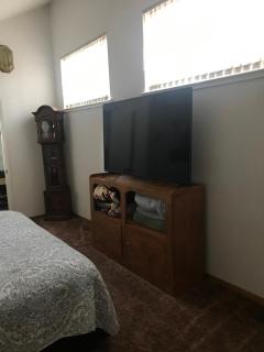 Cheerful 2-Bedroom Cottage Near Eagle Lake - 9