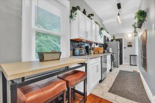 Serenity House 2BR Central Location in ATL - 3