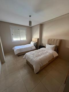 LA reine - Tangier - 6