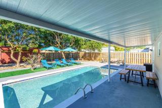 Relax & Fun Hollywood Private Pool | Arcade Game - 5