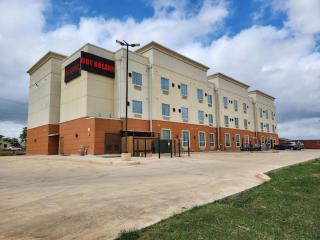 Cotulla Express Inn - 9