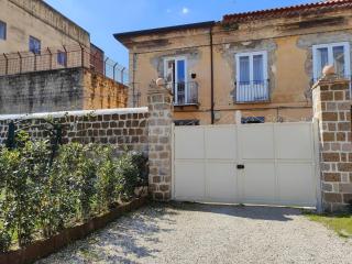 A due passi dal Parco Reale - 2